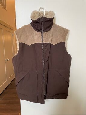 Woolrich Brown and Tan Sherpa-Trimmed Puffer Vest